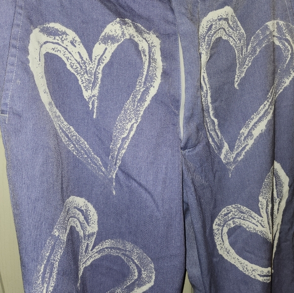 Heart Detail Wide Legged Flared Pants - Picture 4 of 5